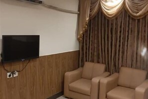 Unclassified image, 3 of 6, button - Hotel Royal Inn (Khyber Pakhtunkhwa)