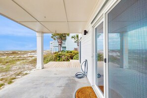 Terrace/patio - Spacious beachfront wedding-friendly home with multiple decks & shared pool (Orange Beach)