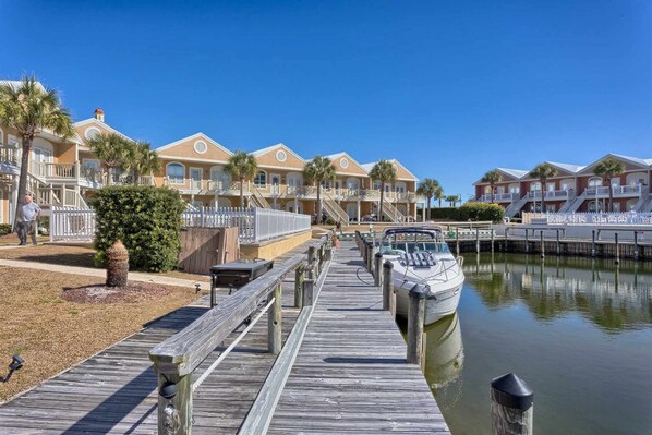 Marina - Ground-Floor Condo near the Beach w/Private Patio, Shared Pool, and Central A/C (Orange Beach)