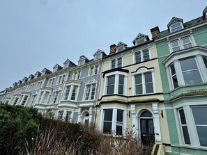 Exterior - Sea View, East Parade (Llandudno)