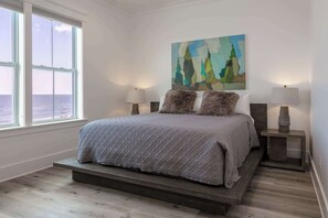 8 habitaciones, tabla de planchar con plancha, wifi y ropa de cama