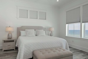 8 bedrooms, iron/ironing board, WiFi, bed sheets - Luxury Gulf-front home w private splash pool & direct beach access (Orange Beach)