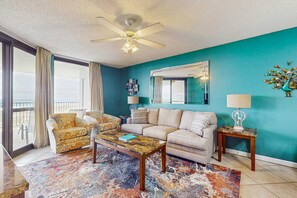 TV, DVD player - Waterfront condo w/ balcony, multiple pools, lighted tennis courts, hot tub (Orange Beach)