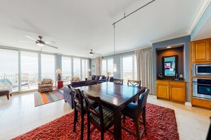Interior - Spacious Coastal Gem With Fast WiFi, Gulf Views, Private Balcony & Full Kitchen (Gulf Shores)