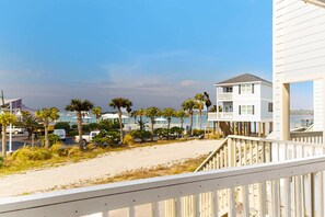 Property grounds - Beautiful home steps from beach with pool & central AC (Gulf Shores)