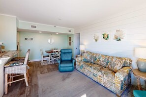 TV, DVD player, offices - Gulf View Condo Steps from the Beach & Golf w/ Resort Pools/Tennis (Gulf Shores)