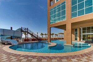 Pool - Gulf-front condo with panoramic views, balcony & shared pool, hot tub, gym (Gulf Shores)