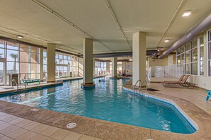 Pool - Gulf-front condo with panoramic views, balcony & shared pool, hot tub, gym (Gulf Shores)