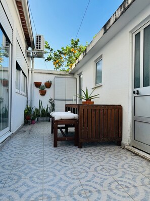 Terrace/patio - Cozy apartment with outdoor space. (Lisboa)