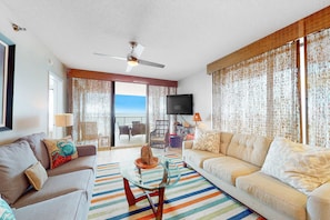 TV - Beachfront condo with pool, tennis court, hot tub & central AC (Orange Beach)