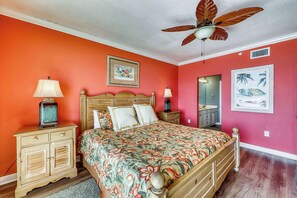 3 bedrooms, iron/ironing board, WiFi - Beachfront condo w/ private balcony & shared pools, gym & sauna (Orange Beach)