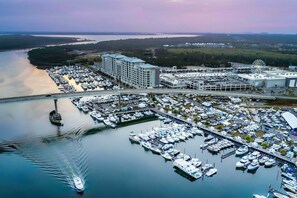 Marina - Large beachfront condo with views from private balcony and shared hot tub & pool (Orange Beach)