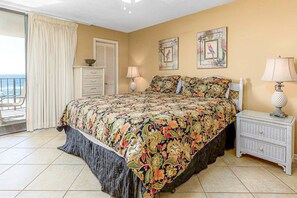 2 bedrooms, Internet, bed sheets - Beautiful resort condo at the foot of the beach with pool, WiFi, central AC (Orange Beach)