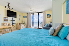 1 bedroom, iron/ironing board, WiFi, bed sheets - Seaside escape with balcony, WiFi, pools, tennis, steam room, & gym (Orange Beach)