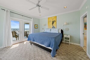 5 bedrooms, iron/ironing board, WiFi, bed sheets - Gulf front home with private dune walk over, internet, & washer & dryer (Dauphin Island)