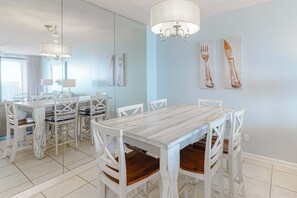 Dining - Snowbird-Friendly Gulf-Front Condo on 6th Floor w/Balcony, Shared Hot Tub, Pool (Orange Beach)