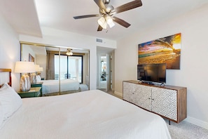 3 bedrooms, iron/ironing board, WiFi - Waterfront condo with pools, a hot tub & tennis - snowbird-friendly (Orange Beach)