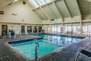 Pool - High-rise, Gulf-front condo with a balcony, pools, gym & tennis (Orange Beach)