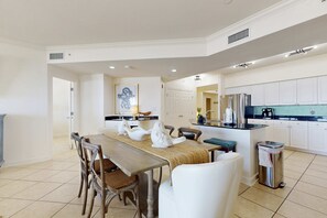 Fridge, microwave, oven, stovetop - Unique Gulf-front condo with beach access, great views, resort style pools and sauna (Orange Beach)