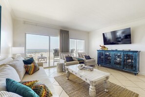 TV, DVD player, offices - Unique Gulf-front condo with beach access, great views, resort style pools and sauna (Orange Beach)