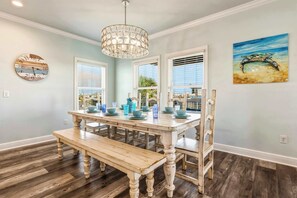 Dining - Waterfront home with private grill, dock, and washer & dryer (Dauphin Island)