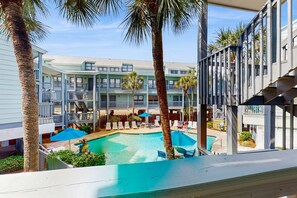 Pool - Second Floor Condo with Shared Pool, Fast WiFi, Central AC, and Full Kitchen (Gulf Shores)