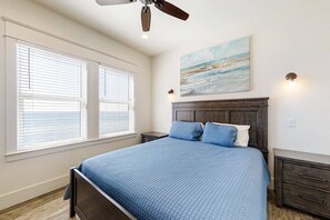 8 bedrooms, iron/ironing board, Internet, bed sheets - Beautiful Gulf-front house with private pool, lovely deck, & AC (Gulf Shores)