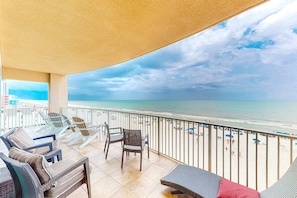 Property grounds - Corner condo with stunning Gulf-front view, pool, hot tub, gym, W&D & AC (Gulf Shores)