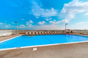 Pool - Sunny gulf-front condo with private balcony, shared outdoor pool, great views (Gulf Shores)
