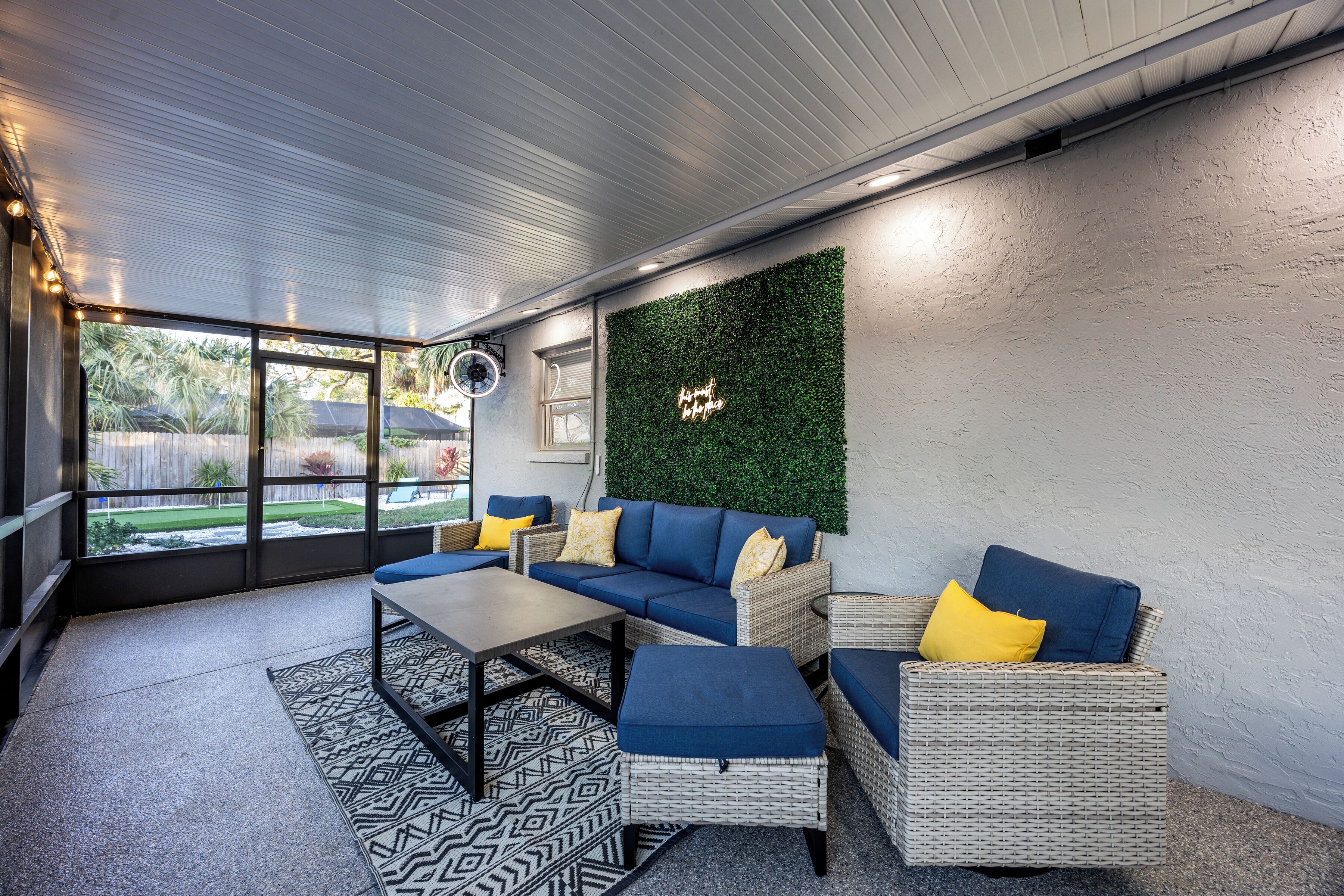 Mins To The Beaches And Downtown, Backyard Oasis, Serene Neighborhood - Sarasota, FL