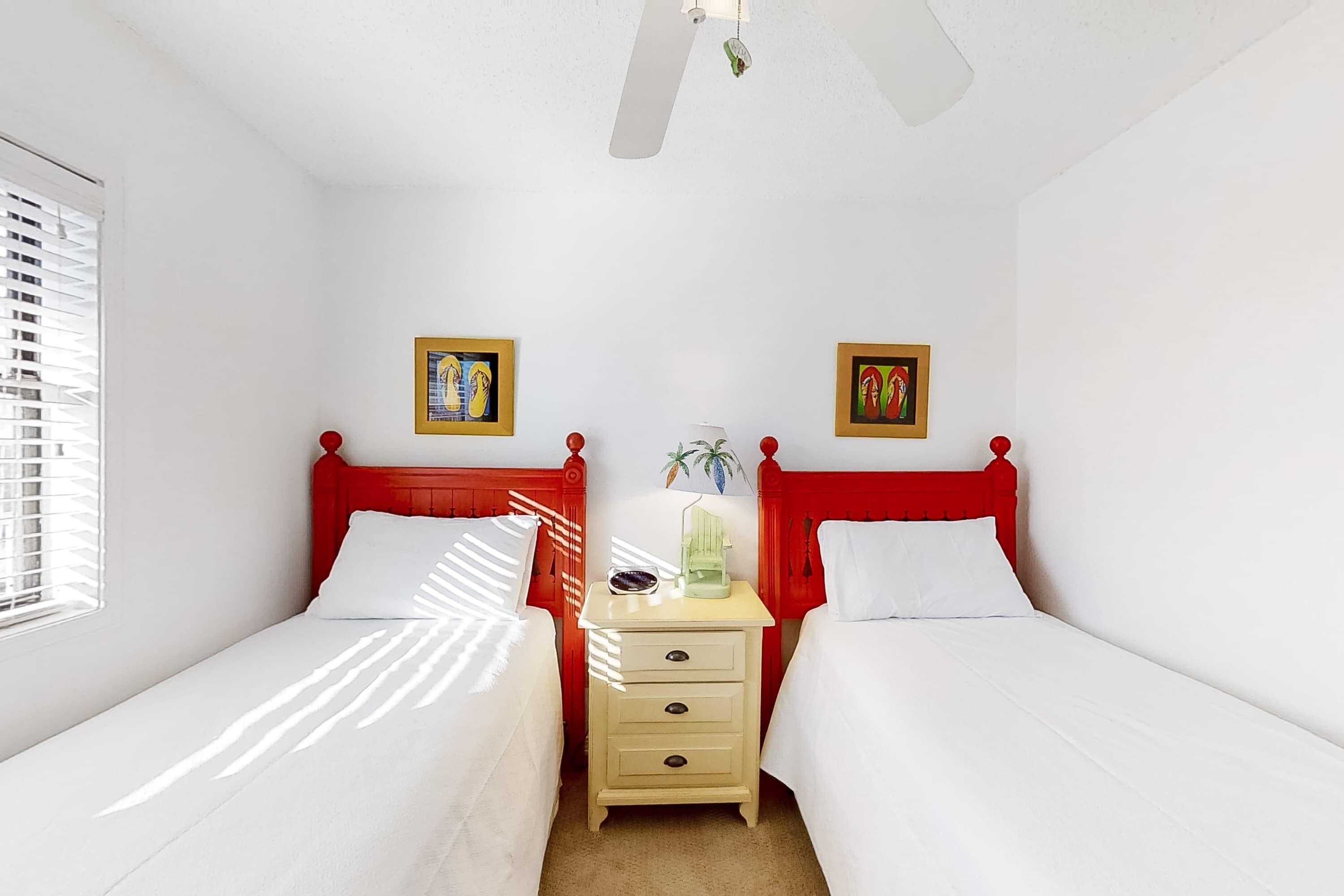 3 habitaciones, tabla de planchar con plancha, internet y ropa de cama 