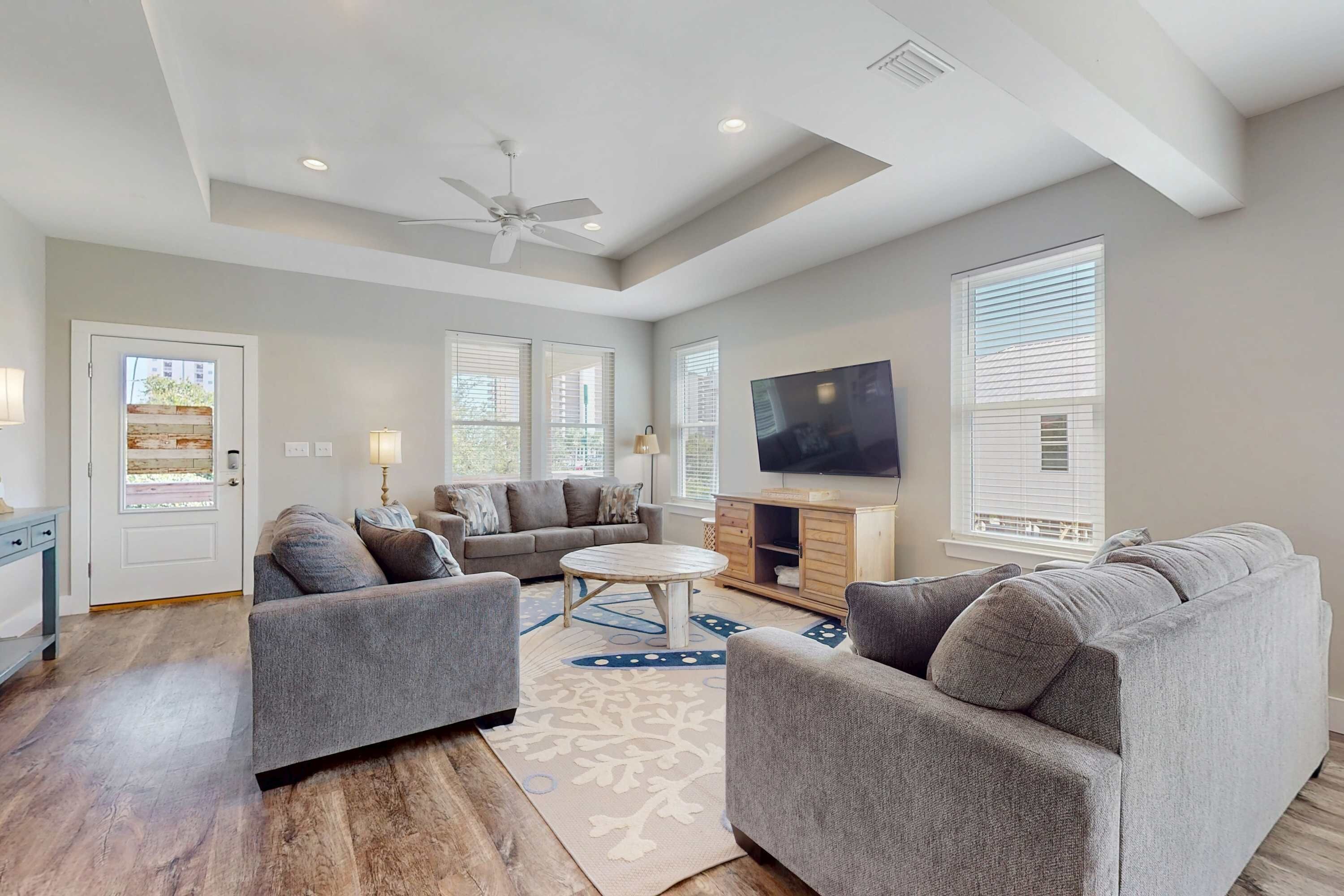 Gorgeous Beach House With Private Pool, Outdoor Tv & Custom Grill Area - Orange Beach, AL