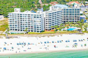 On the beach - Fantastic beachside condo with pool, sauna, WiFi & central AC (Orange Beach)