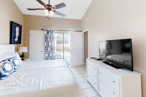 3 bedrooms, Internet, bed sheets - Attractive and welcoming condo in luxury beachfront resort with shared pool (Orange Beach)