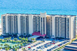 Exterior - Beachfront condo with Gulf views, balcony, pools, hot tubs & sports courts (Orange Beach)