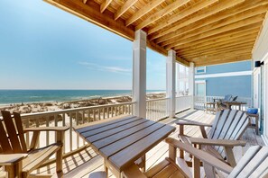 Outdoor dining - Large beachfront home with pool, deck & AC - wedding-friendly (Orange Beach)