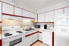 Fridge, microwave, oven, stovetop - Beachfront Condo w/Jaw-Dropping Views, Shared Pool, Gym, Private Balcony (Orange Beach)