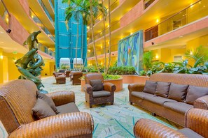 Interior - Gulf-front 8th-floor Condo with balcony, pool, hot tubs, & tennis courts (Orange Beach)