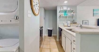 Adorable Studio on Beach W/ Shared Pool, Private Balcony, & Beach Access