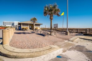 Outdoor dining - Gulf Coast condo with a pool, gym, boat launch, & nearby beach access (Orange Beach)