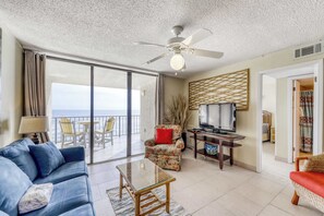 TV, DVD player, offices - Fourth-floor beach condo w amazing views, indoor pool, & beach access (Orange Beach)