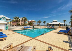 Pool - Beach view beach home w community outdoor pool, sun deck & private beach (Orange Beach)
