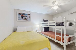 2 bedrooms, iron/ironing board, Internet - Beachside condo with private beach access, indoor/outdoor pools, & hot tub (Orange Beach)