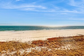 On the beach - Gulf-front condo w/ beach access, indoor/outdoor pool, & tennis courts (Orange Beach)