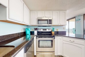 Fridge, microwave, oven, stovetop - Gulf-front, 7th-floor condo with corner balcony, amazing view, pools & hot tub (Orange Beach)