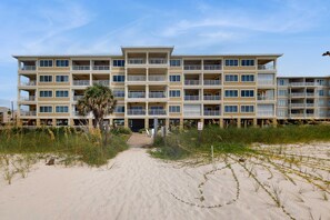 Exterior - Beachfront at Marlin Key, Dazzling Views, Pool & Private Boardwalk to Sand (Orange Beach)