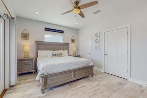 5 habitaciones, tabla de planchar con plancha, wifi y ropa de cama 