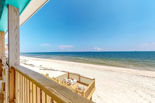 Gulf Front, dog-friendly home with breathtaking views, washer/dryer & A/C