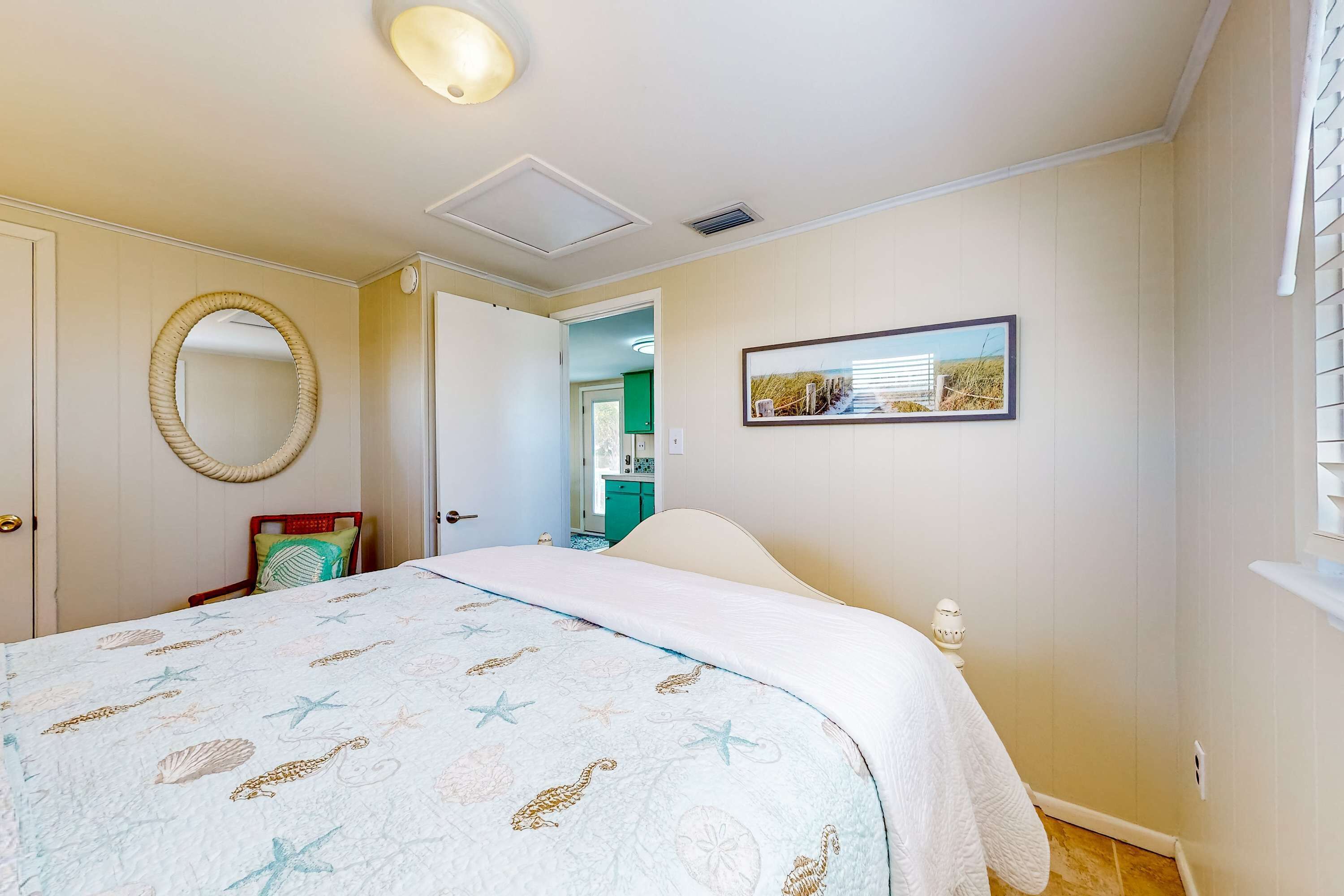 2 quartos, ferros/tábuas de passar roupa, Wi-Fi, roupa de cama