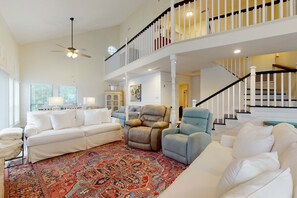 TV - Bayfront home with boat dock, water views, deck, & fish cleaning station (Dauphin Island)
